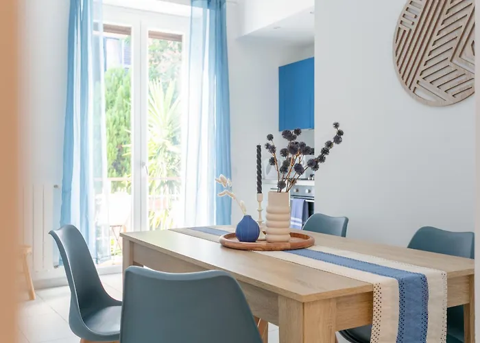 Blue Soul Flat - Near Trastevere With Easy Transport To Center - By Homes
