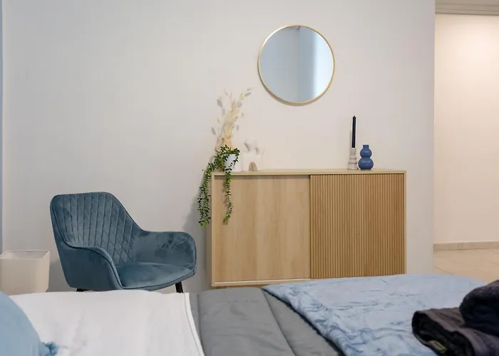Blue Soul Flat - Near Trastevere With Easy Transport To Center - By Homes * Рим