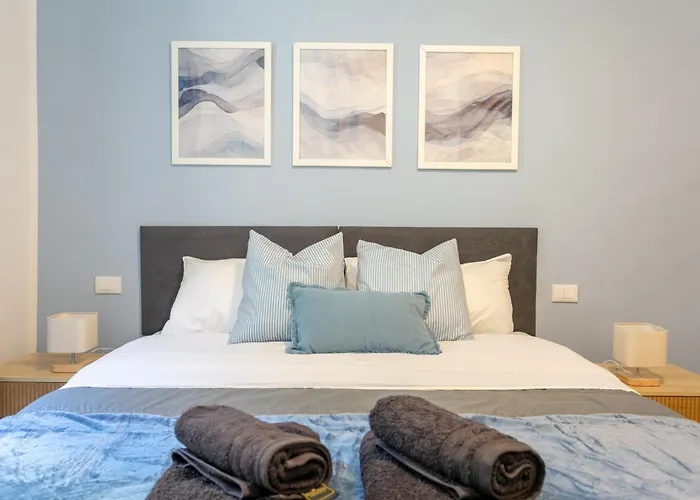 Blue Soul Flat - Near Trastevere With Easy Transport To Center - By Homes