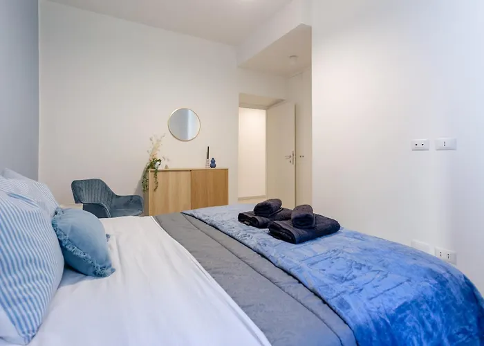Blue Soul Flat - Near Trastevere With Easy Transport To Center - By Homes