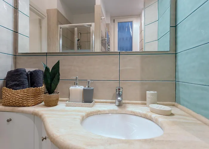 Blue Soul Flat - Near Trastevere With Easy Transport To Center - By Homes *